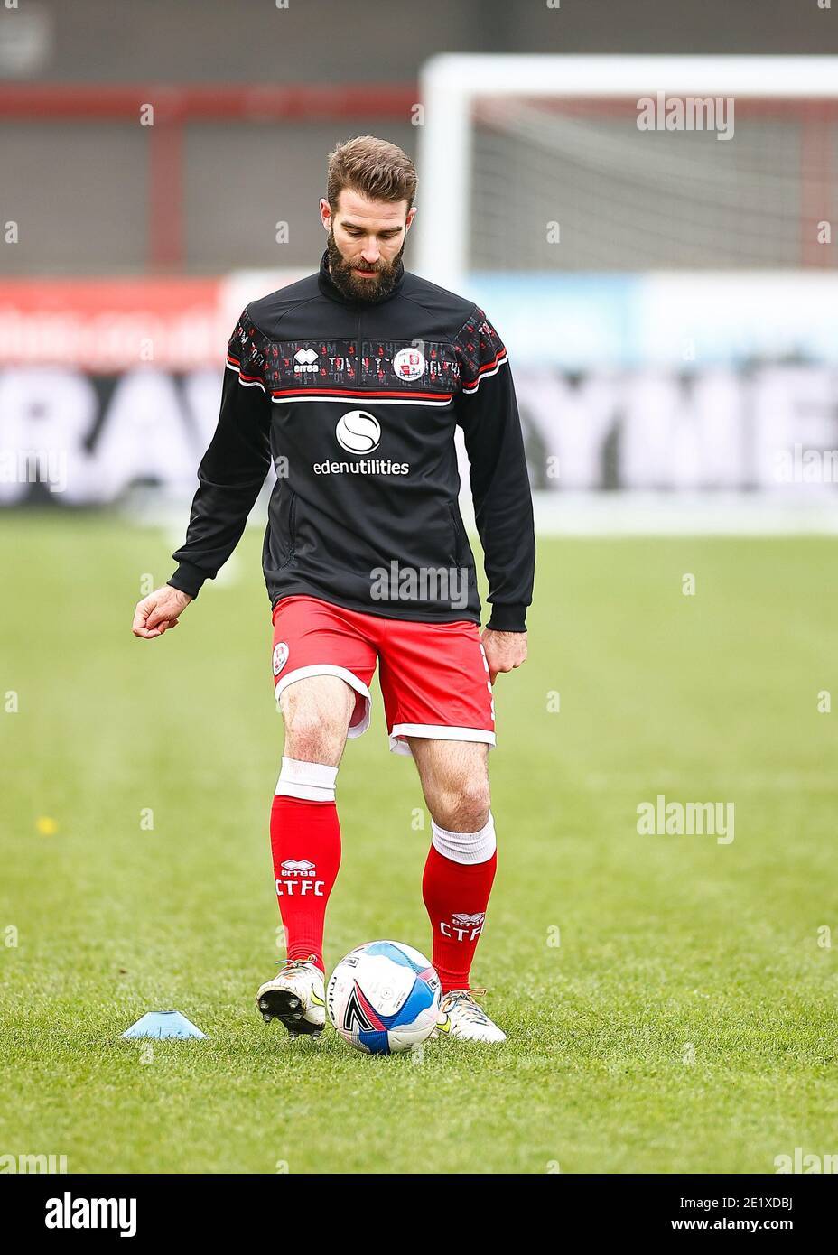 Broadfield Stadium, Crawley, Sussex, Regno Unito. 10 gennaio 2021. English fa Cup Football, Crawley Town contro Leeds United; Joe McNerney di Crawley Warming Up Credit: Action Plus Sports/Alamy Live News Foto Stock