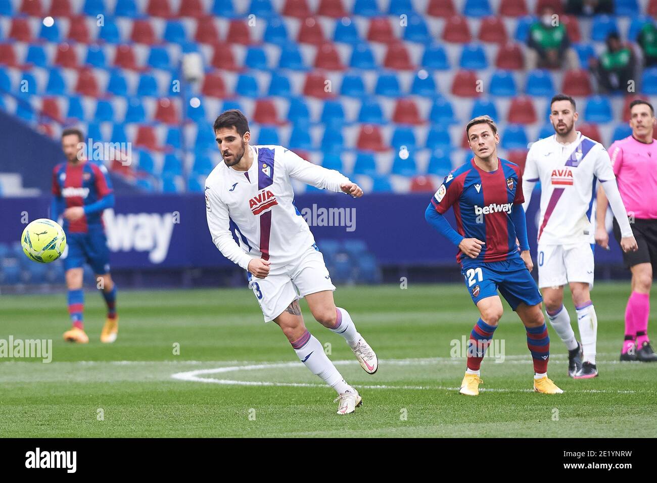 Pedro Bigas di Eibar di Eibar durante il campionato spagnolo la Liga calcio mach tra Levante e Eibar il 10 gennaio 2021 a Estadio Ciutat de Valencia, Spagna - Foto Maria Jose Segovia / Spagna DPPI / DPPI / LM Foto Stock