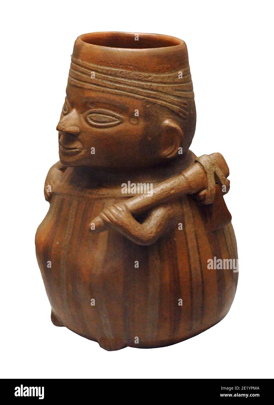 Imbarcazione che rappresenta un contadino con i suoi strumenti di lavoro. Ceramica. Cultura Inca (1400-1533 d.C.). Perù. Museo delle Americhe. Madrid, Spagna. Foto Stock