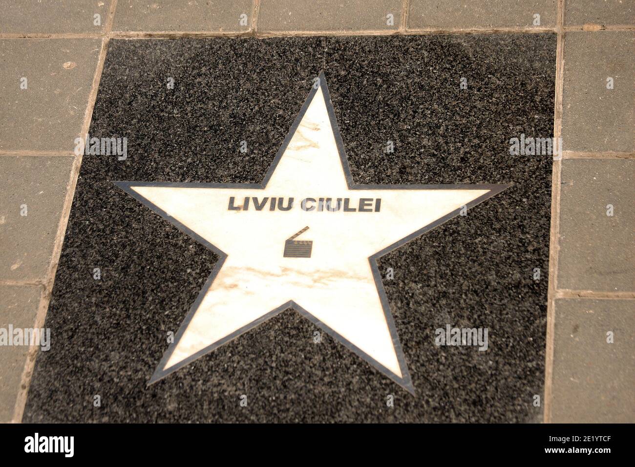 Walk of Fame (Aleea Celebritatilor), Bucarest, Romania. La stella che onora il regista Liviu Ciulei. Foto Stock