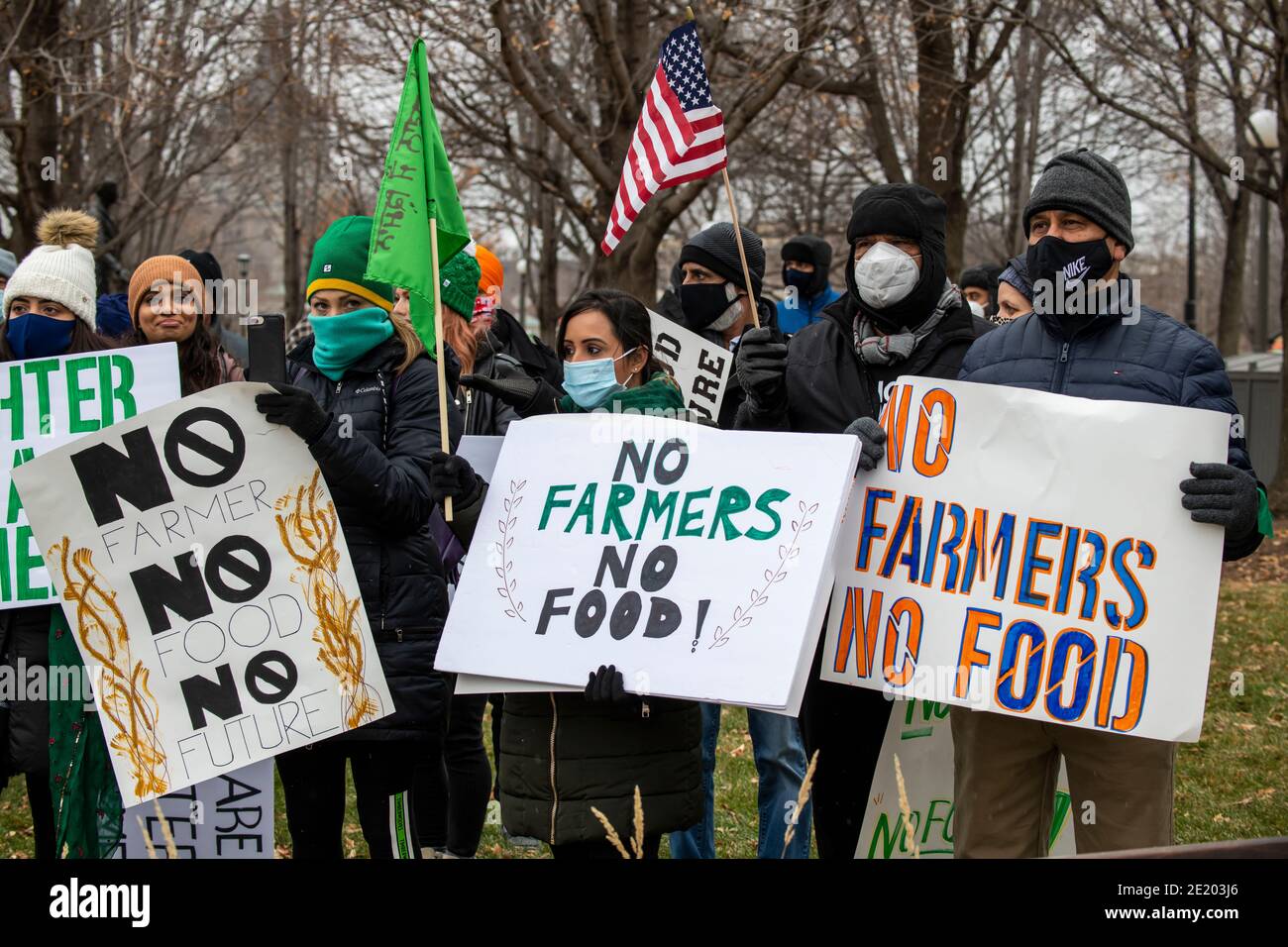 St. Paul, Minnesota. I sikh-americani organizzano una manifestazione di protesta per salvare gli agricoltori contro le leggi agricole in India. Foto Stock