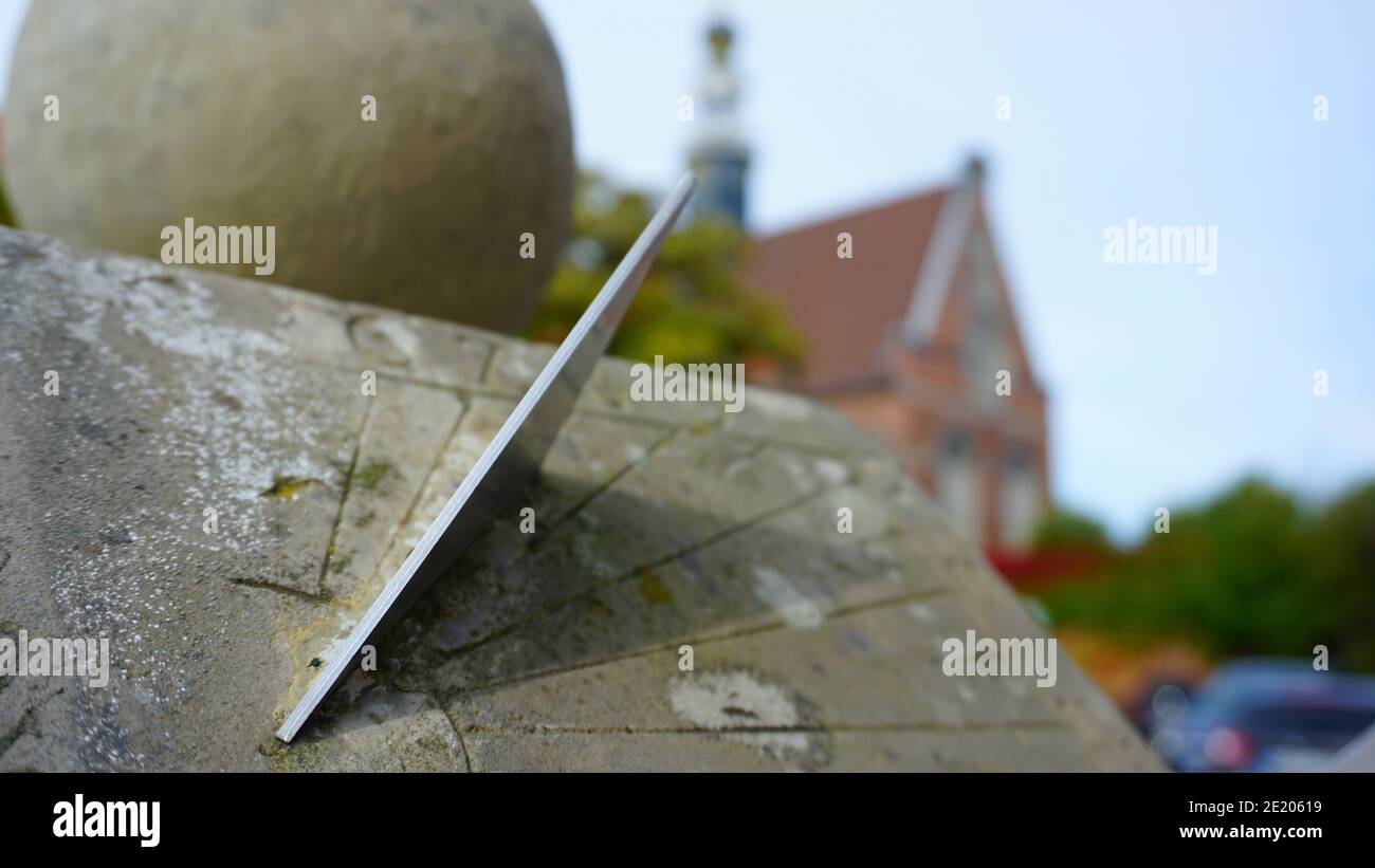 Una meridiana fatta di pietra, Emden Germania Foto Stock