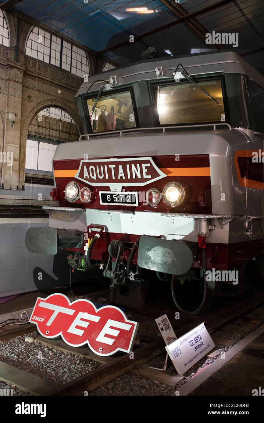 Una locomotiva elettrica SNCF CC 6752 dal 1975 al museo Cité du Train di Mulhouse, Francia. Foto Stock