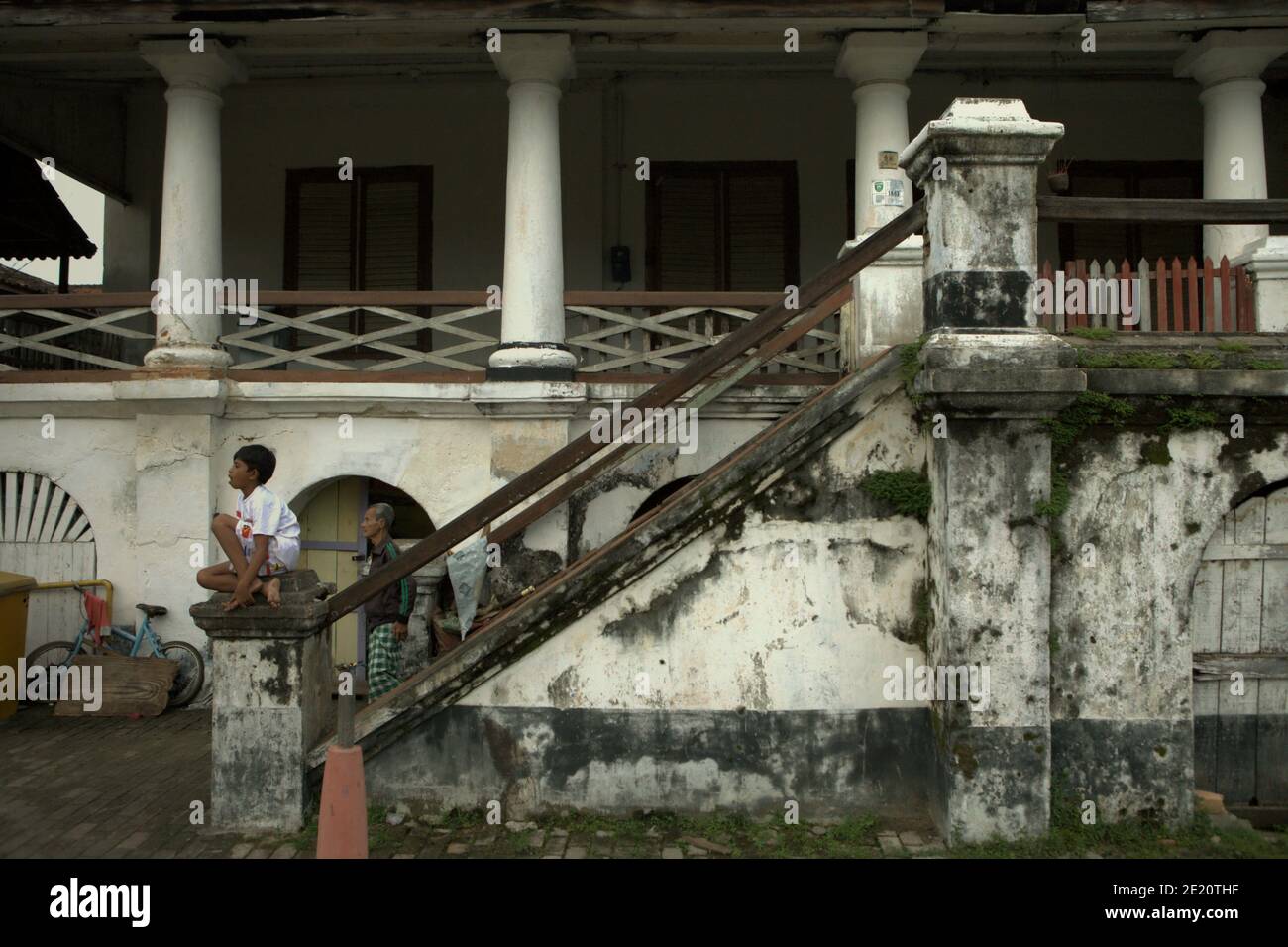 Una parte della casa storica situata in una chinatown popolarmente conosciuta come 'Kampung Kapiten' (letteralmente significa villaggio del capitano) nella zona di Tujuh Ulu nel distretto di Seberang Ulu i, Palembang City, provincia di Sumatra del Sud, Indonesia. Foto d'archivio (2012). Foto Stock