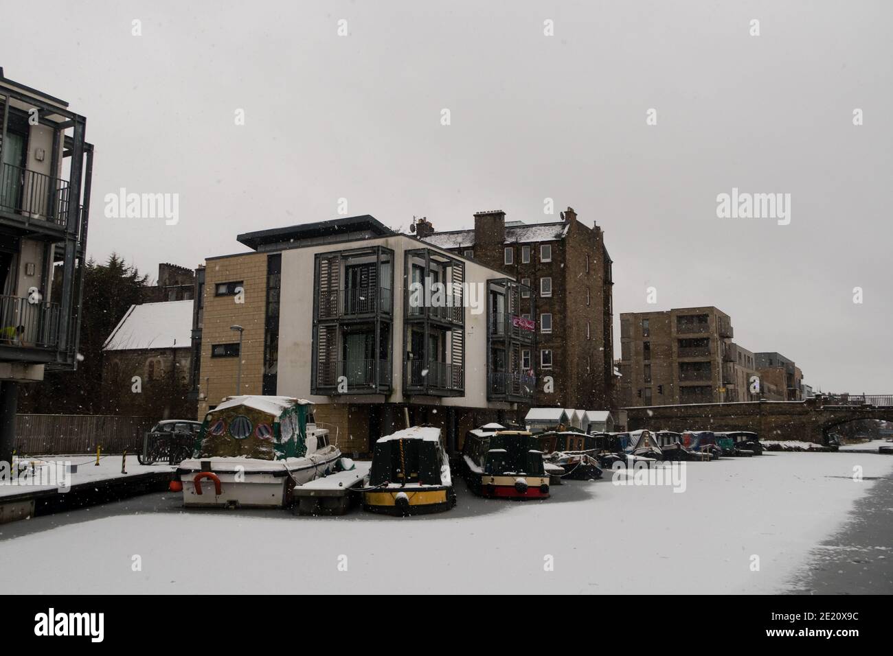 Vista sul canale della Edinburgh Union, Scozia, Regno Unito Foto Stock