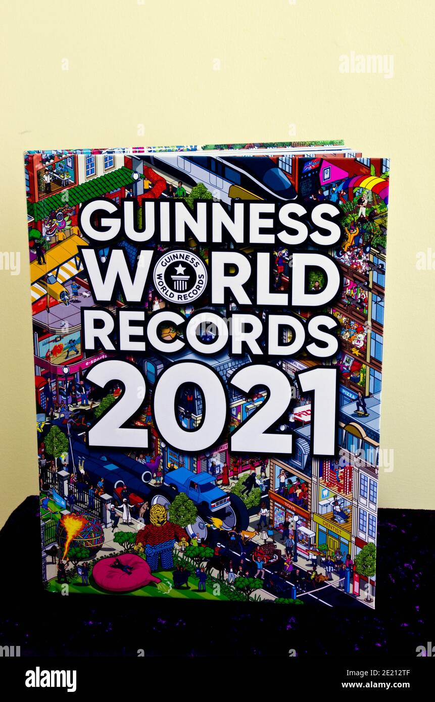 Libro di Guinness record del mondo annuale 2021, Regno Unito Foto Stock