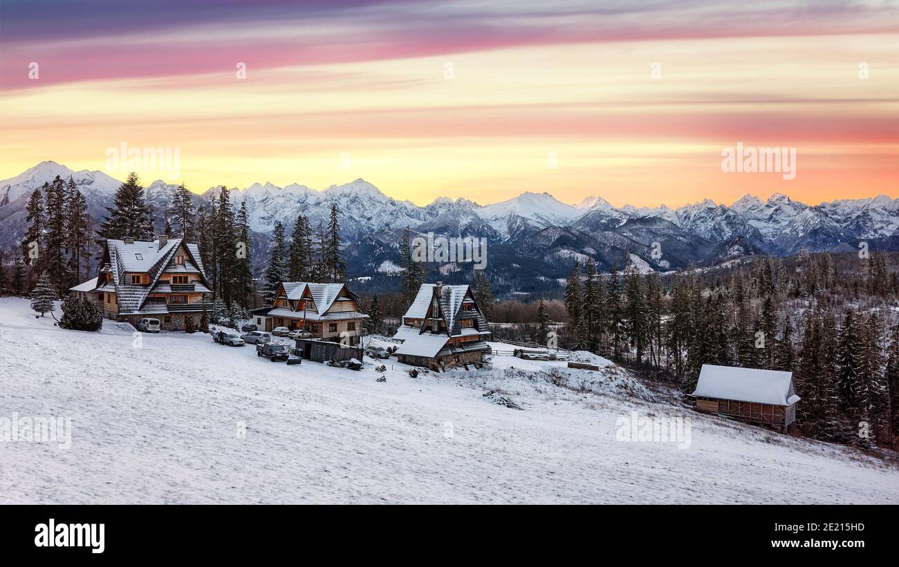 Tramonto panoramico sui Monti Tatra, Polonia. Foto Stock