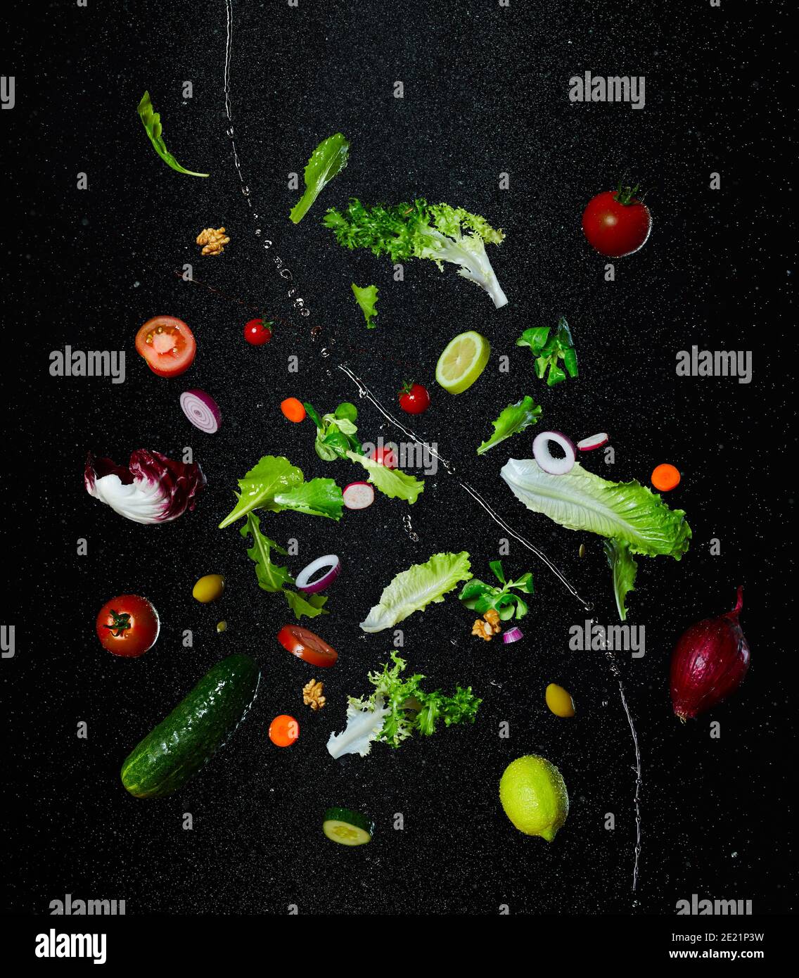 Fotografia di vita morta di verdure volanti Foto Stock