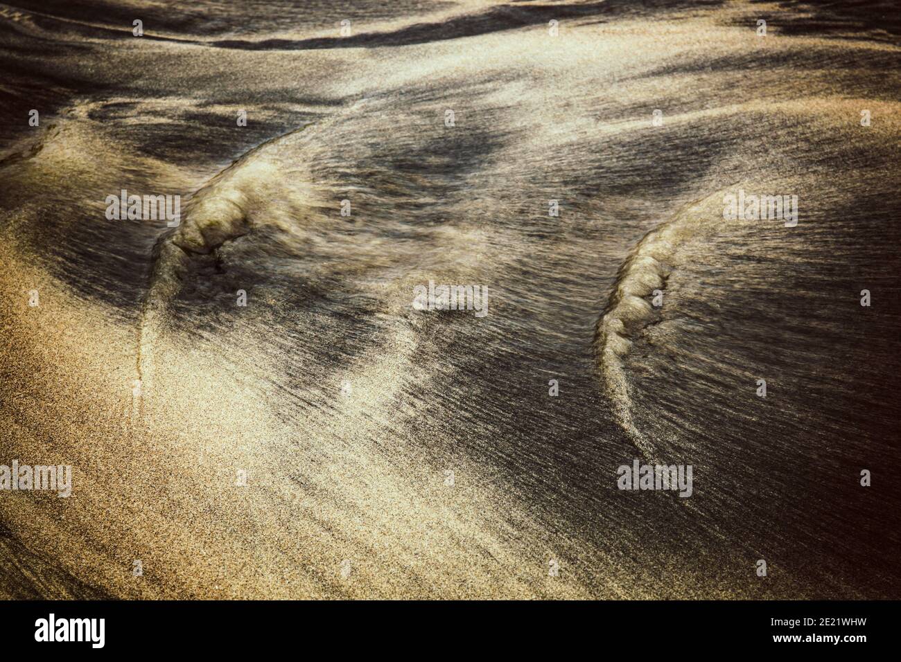 Sfondo astratto con texture e motivo di sabbia con striature e venature. Foto Stock