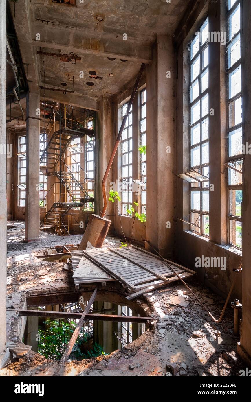 L'industria abbandonata e Derelict in decadimento Foto Stock