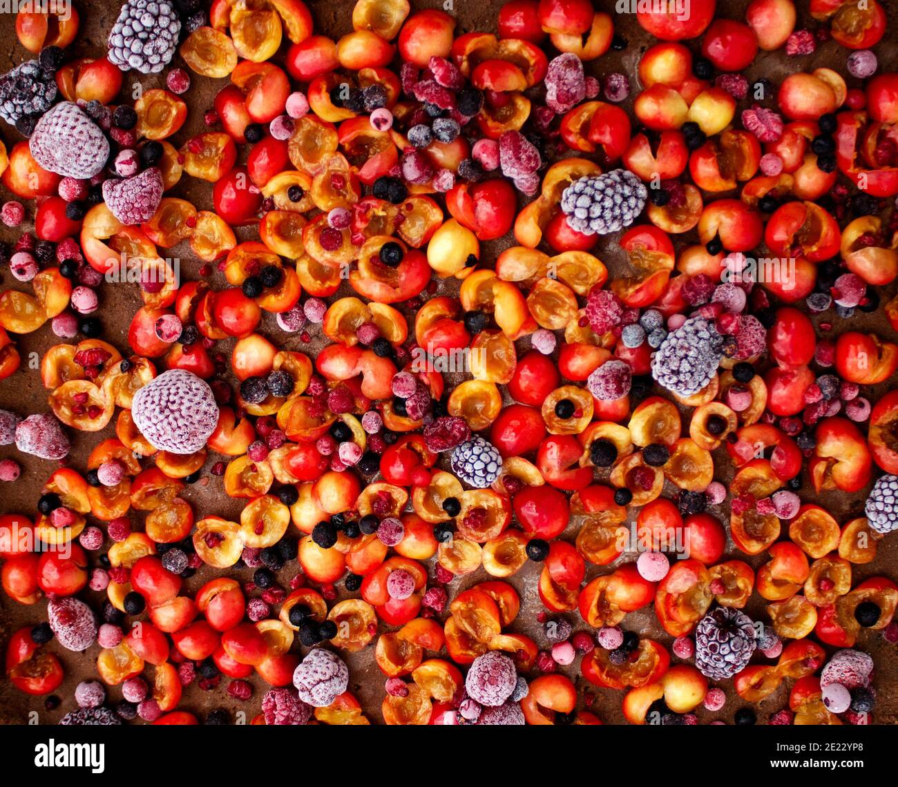 struttura colorata di mix di bacche rosse ghiacciate Foto Stock