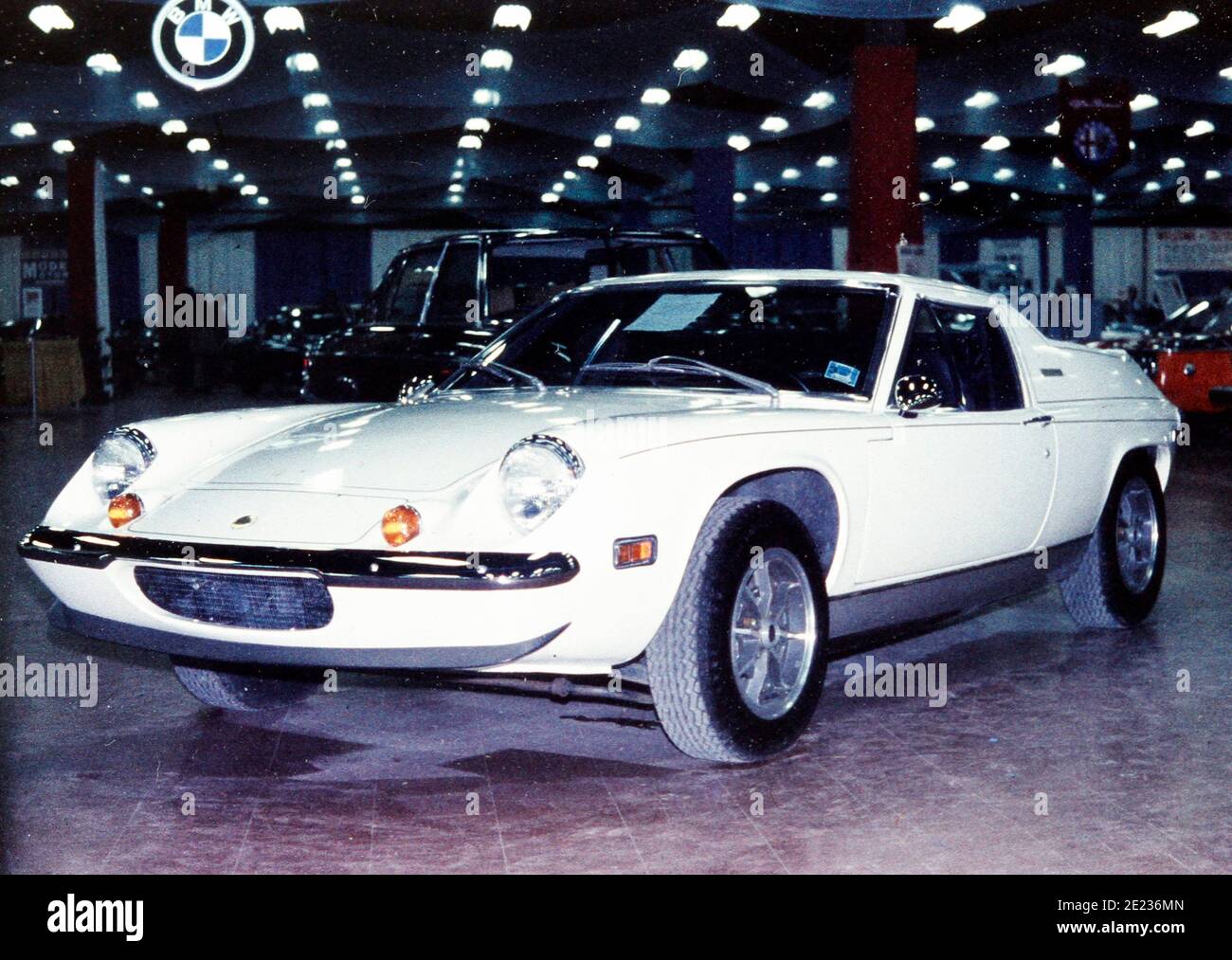 La nuova BMW è stata presentata ad una fiera automobilistica nel 1975 Foto Stock