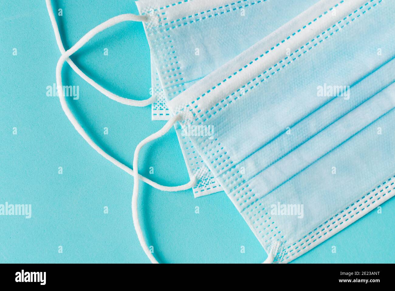 Maschera medica COVID. Maschera di sicurezza con protezione coronavirus, per il tuo design Foto Stock