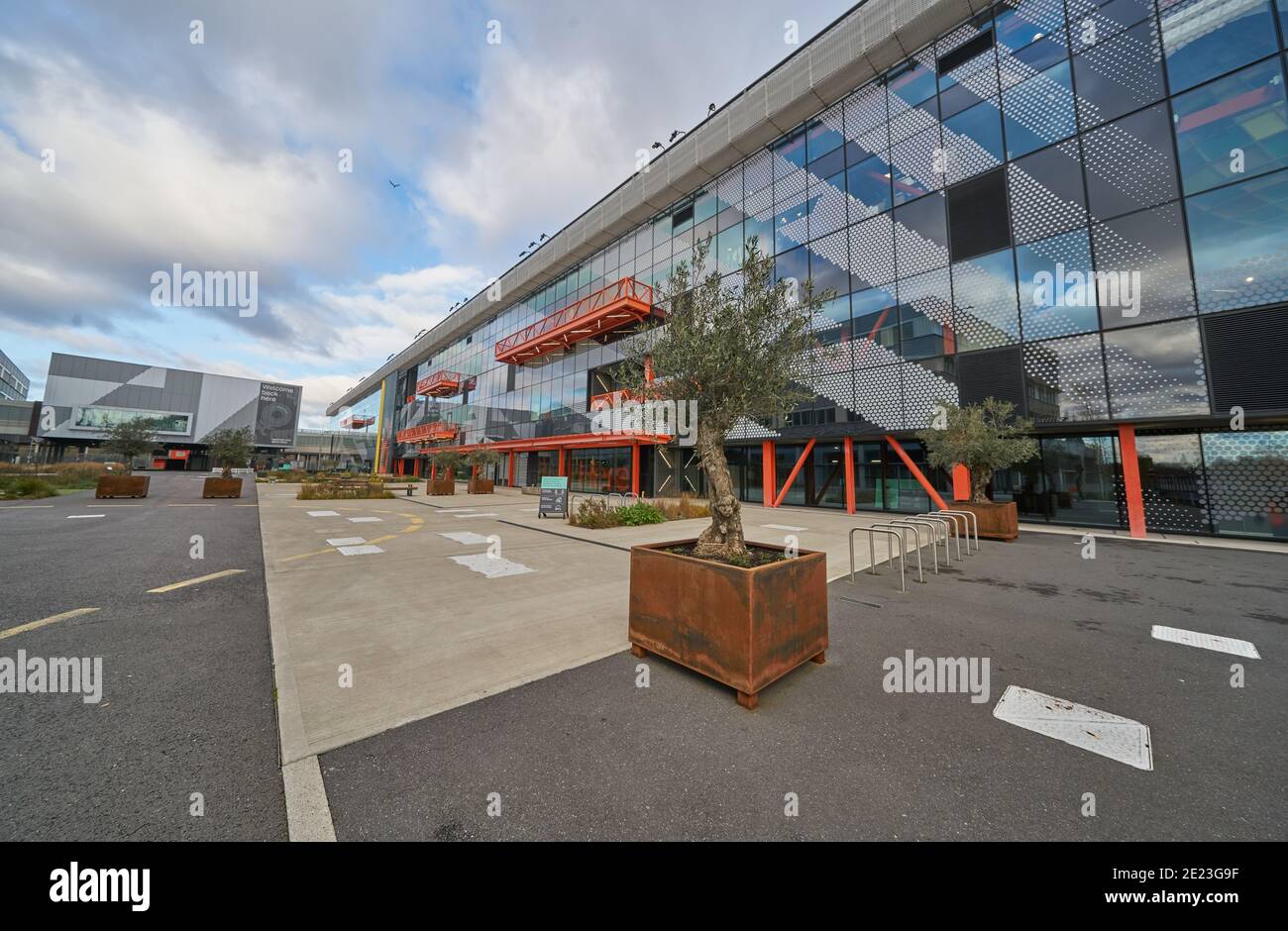 Qui l'innovazione orientale e il campus di tecnologia situato in Queen Elizabeth Parco Olimpico Foto Stock