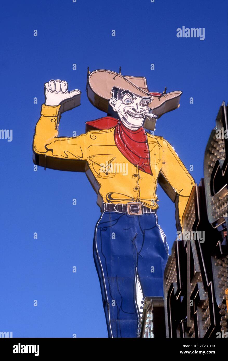 Iconico cartello al neon Cowboy su Fremont Street nel centro di Las Vegas, Nevada Foto Stock