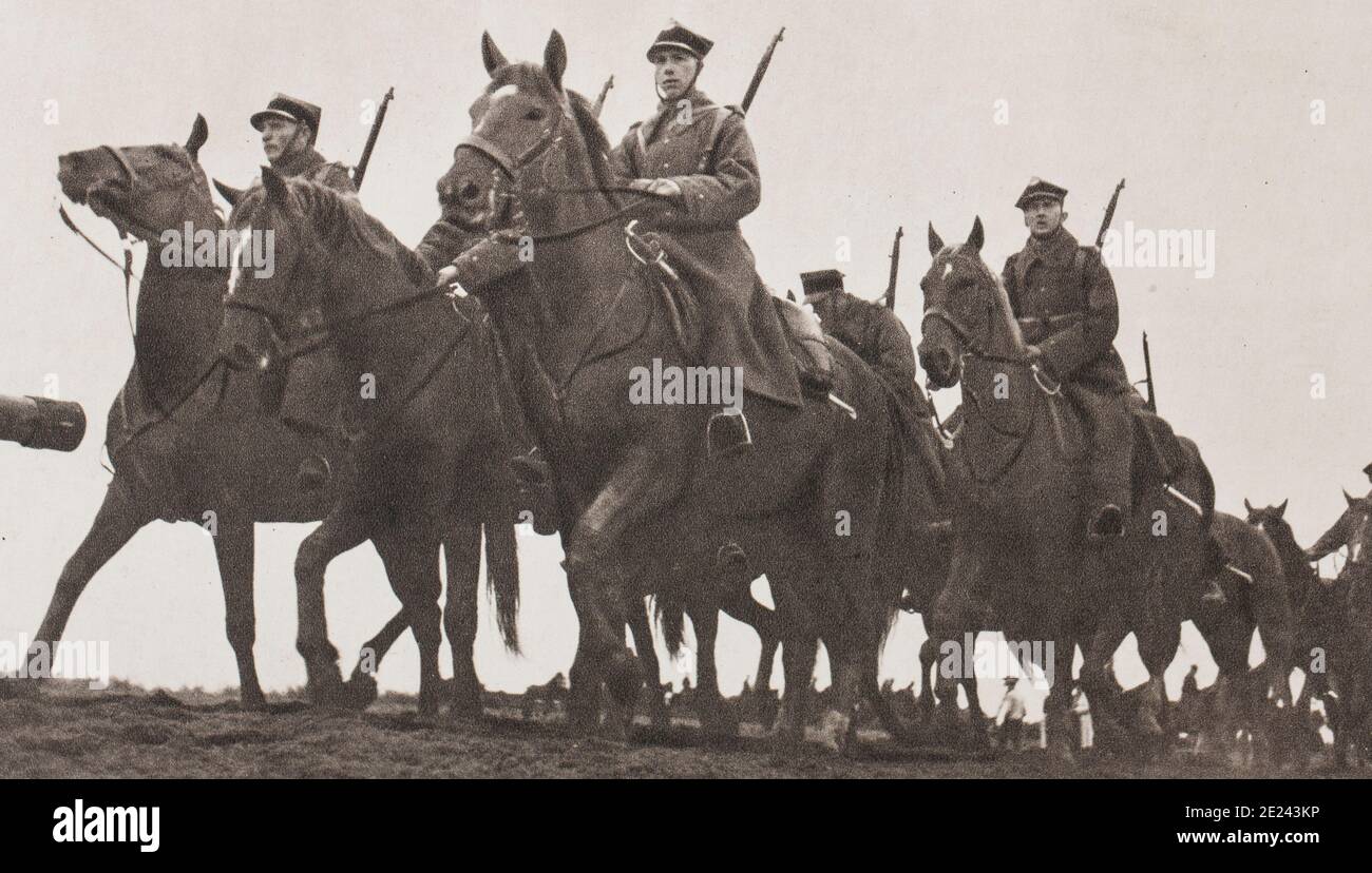 1939. La seconda guerra mondiale. La cavalleria polacca spinge un riconoscimento. Foto Stock