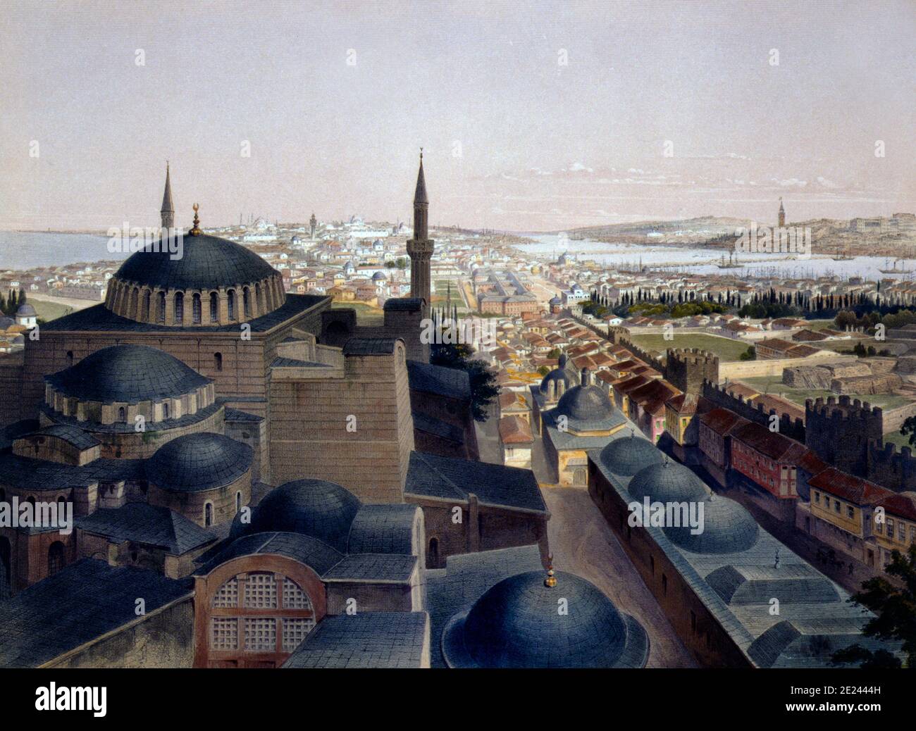 Panorama di Istanbul realizzato da un minareto della moschea Ayasofya, originariamente la chiesa di Hagia Sophia, dalla porta del corno dorato per il sobborgo Eyüp. Foto Stock