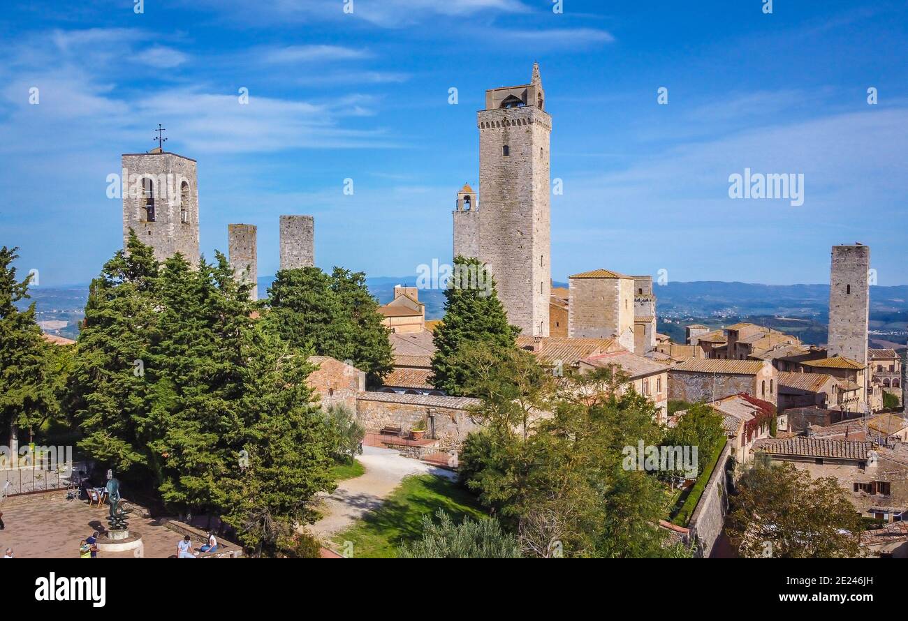 Veduta aerea dell'antico borgo etrusco di San Gimignano Nella regione Toscana Italia - Europa Foto Stock