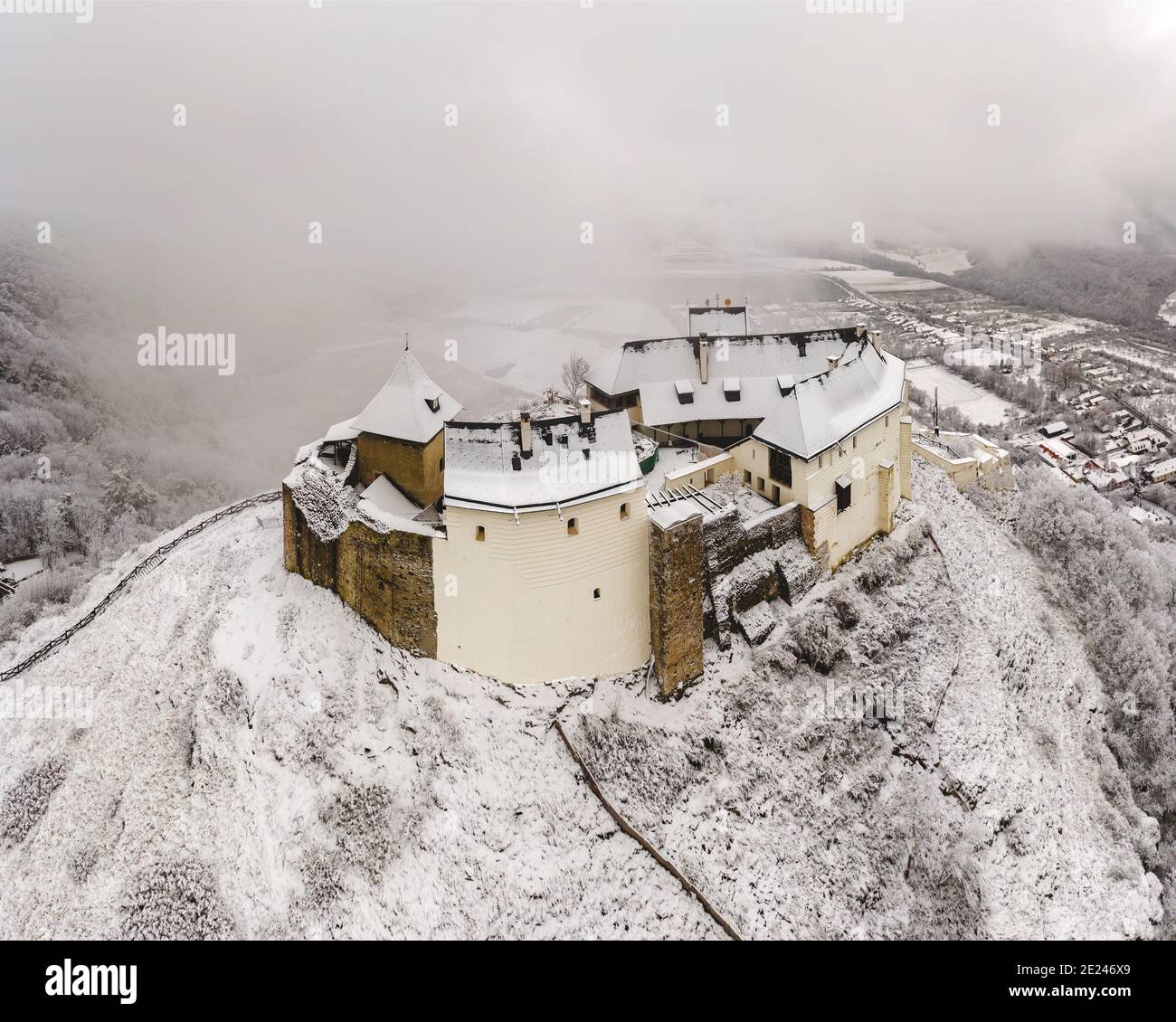 Castello di Fuzer Ungheria in inverno Foto Stock