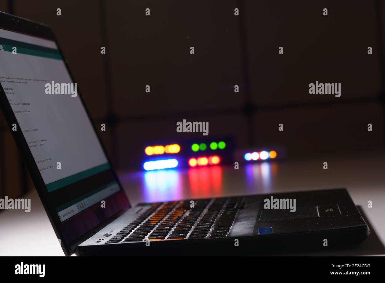 Codice programma del calcolatore sullo schermo del portatile Foto Stock