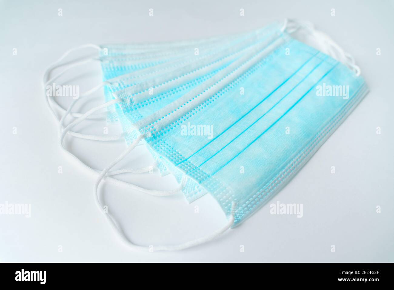 Maschera medica COVID. Maschera di sicurezza con protezione coronavirus, per il tuo design Foto Stock