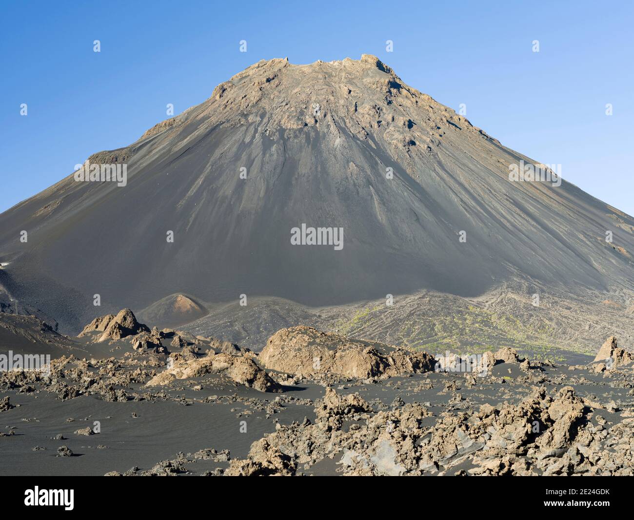 Stratovulcano Monte Pico do Fogo. Isola di Fogo (Ilha do Fogo), parte di Capo Verde nell'atlantico centrale. Foto Stock