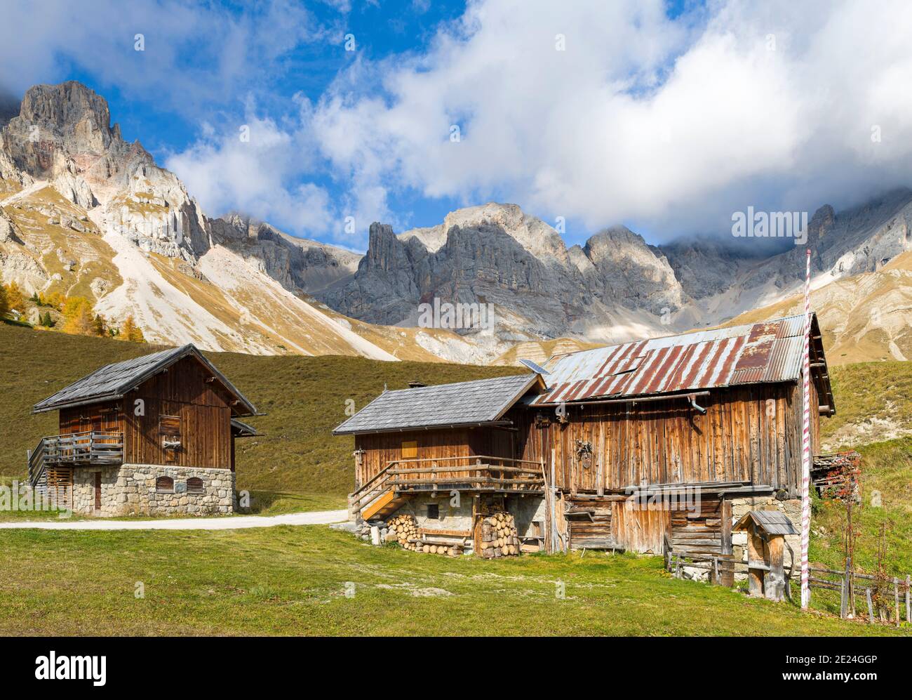 Alpe Fuciade nella regione meridionale della Marmolada. Europa, Europa centrale, Italia Foto Stock