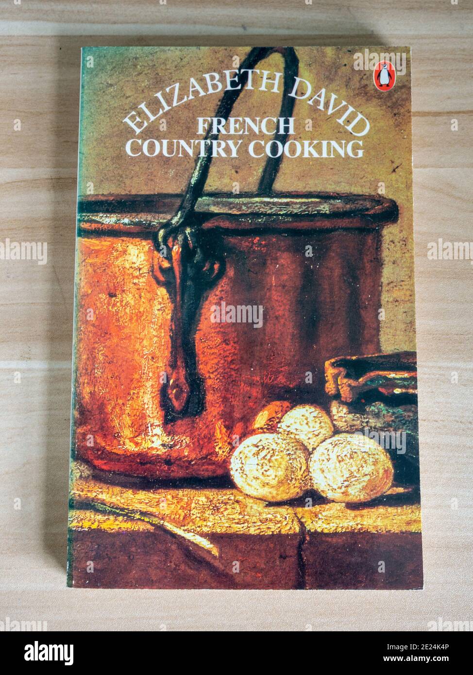 Cucina Francese Paese di Elizabeth David, un libro cartaceo pubblicato da Penguin Books, 1966. Foto Stock