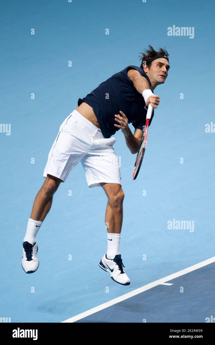 Roger Federer della Svizzera in azione al mondo ATP Finali del tour Foto Stock
