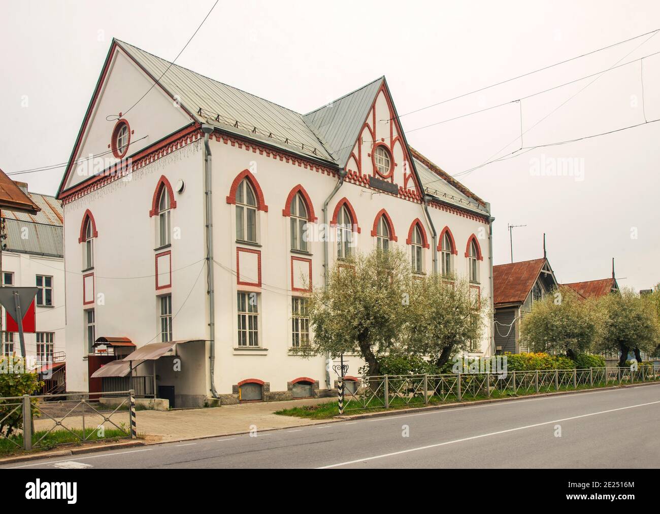 Ex casa editrice di letteratura religiosa - Casa della Bibbia a Sortavala (Serdobol). Repubblica di Carelia. Russia Foto Stock