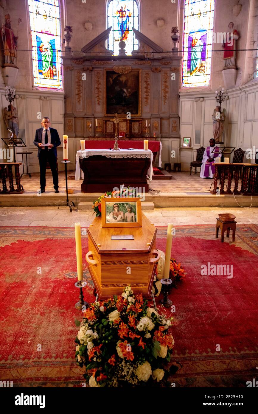 Funerale cattolico a Gilles, Eure-et-Loir Foto Stock