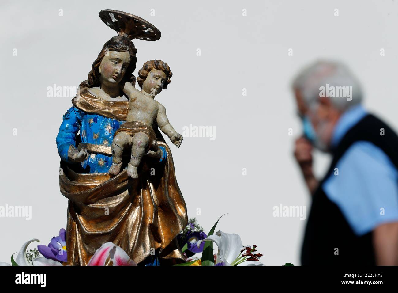 Chiesa cattolica durante l'epidemia di covid-19. Massa presunzione. Notre Dame de la Gorge. Francia. Foto Stock