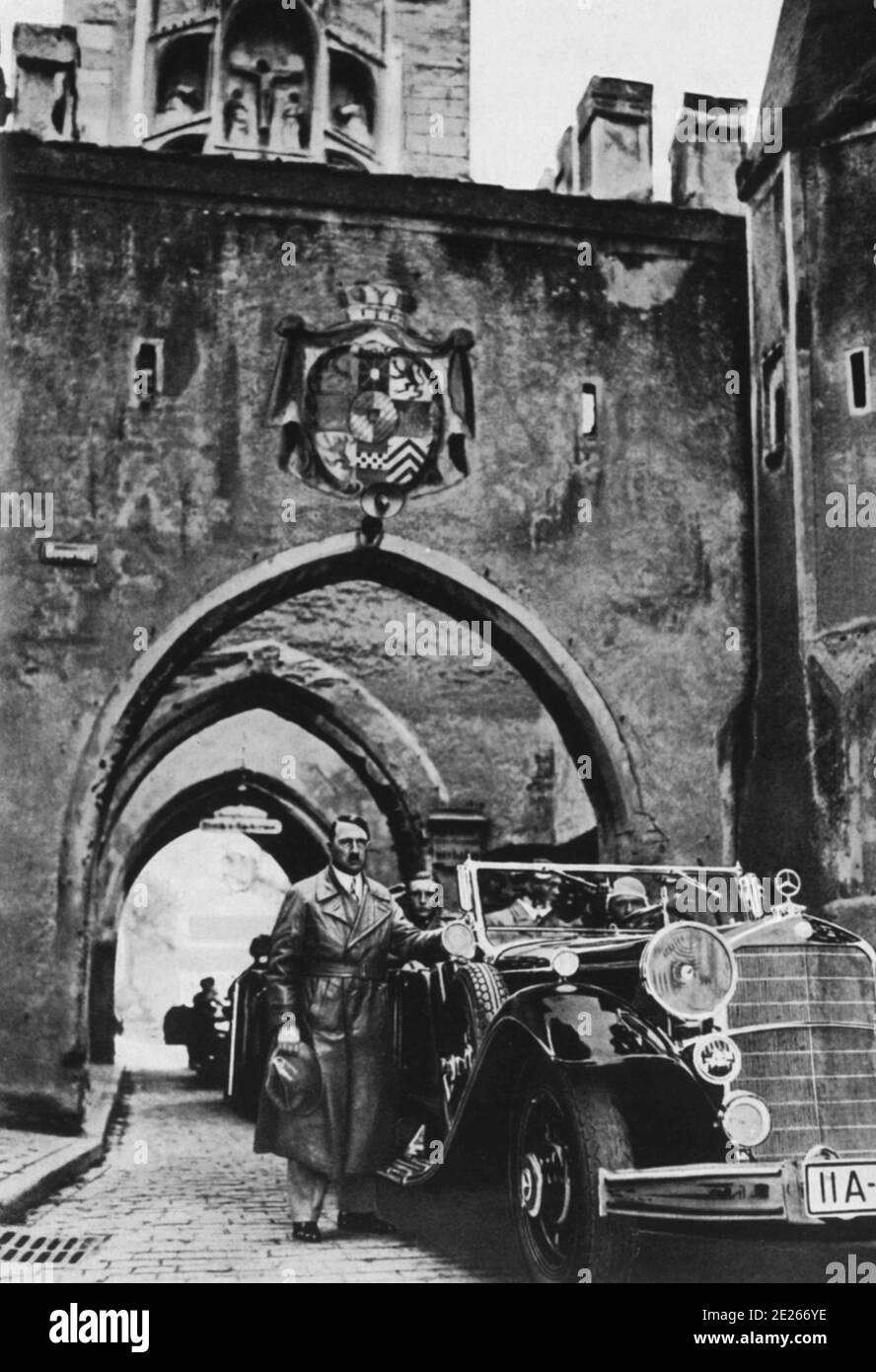 Hitler visita alla prigione della Fortezza di Landsberg nel 1934 Foto Stock