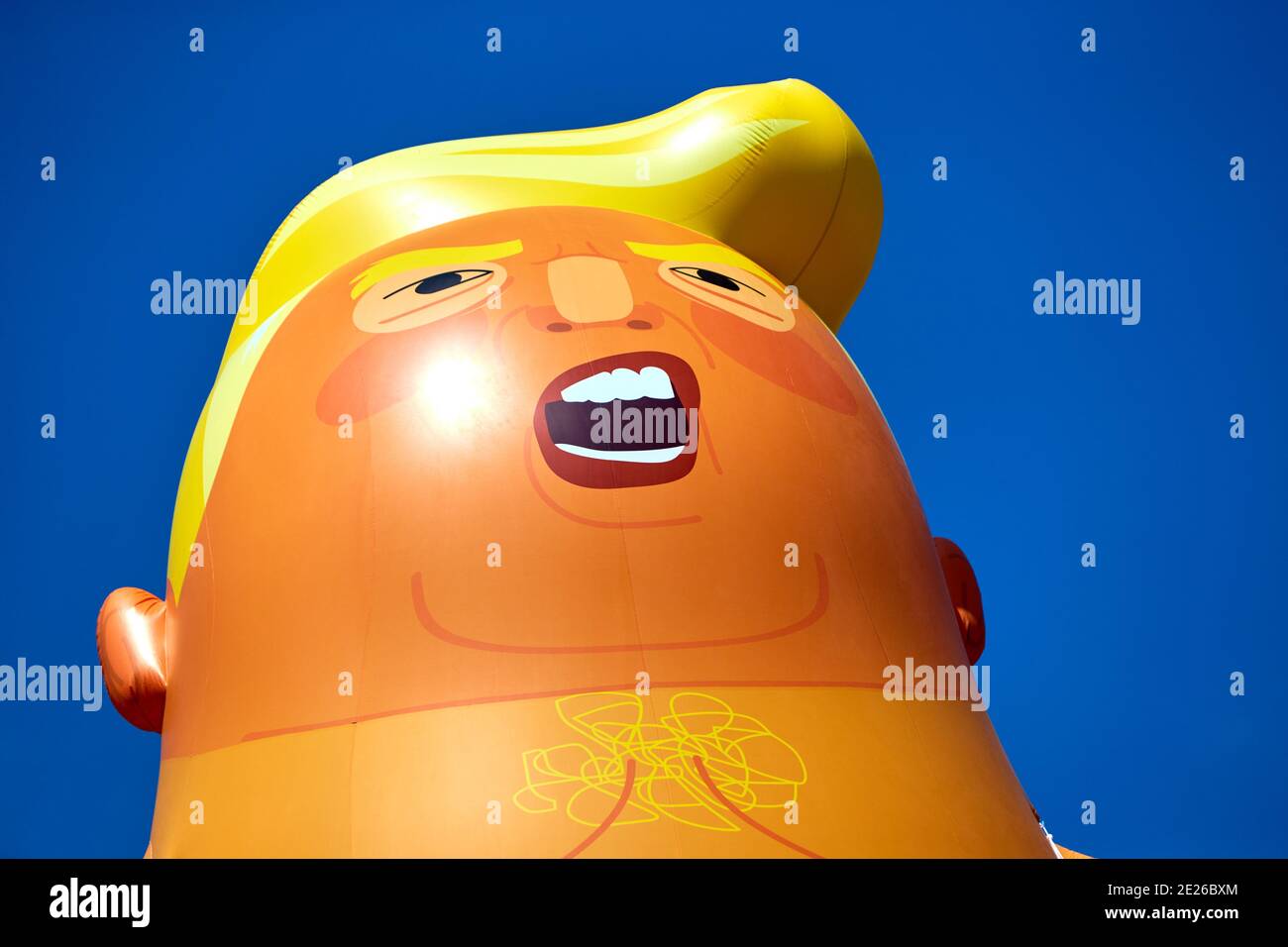 Trump Baby blimp vola in Piazza del Parlamento durante un funzionario Visita del Presidente degli Stati Uniti a Londra Foto Stock