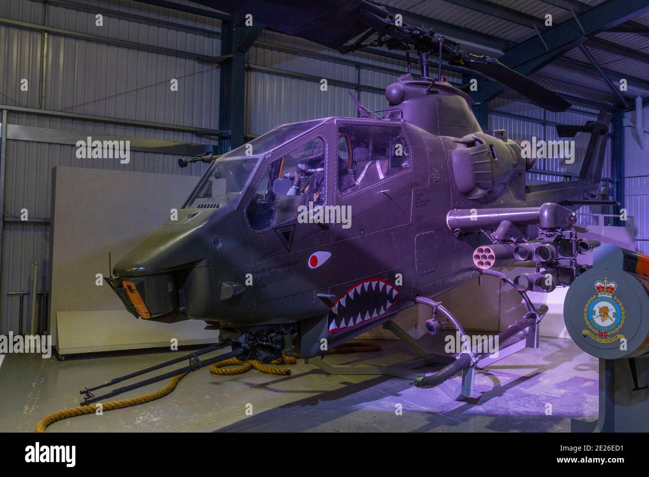 Un elicottero AH-1F Cobra in mostra al Museo dell'aviazione militare di Stockbridge, Hampshire, Regno Unito. Foto Stock