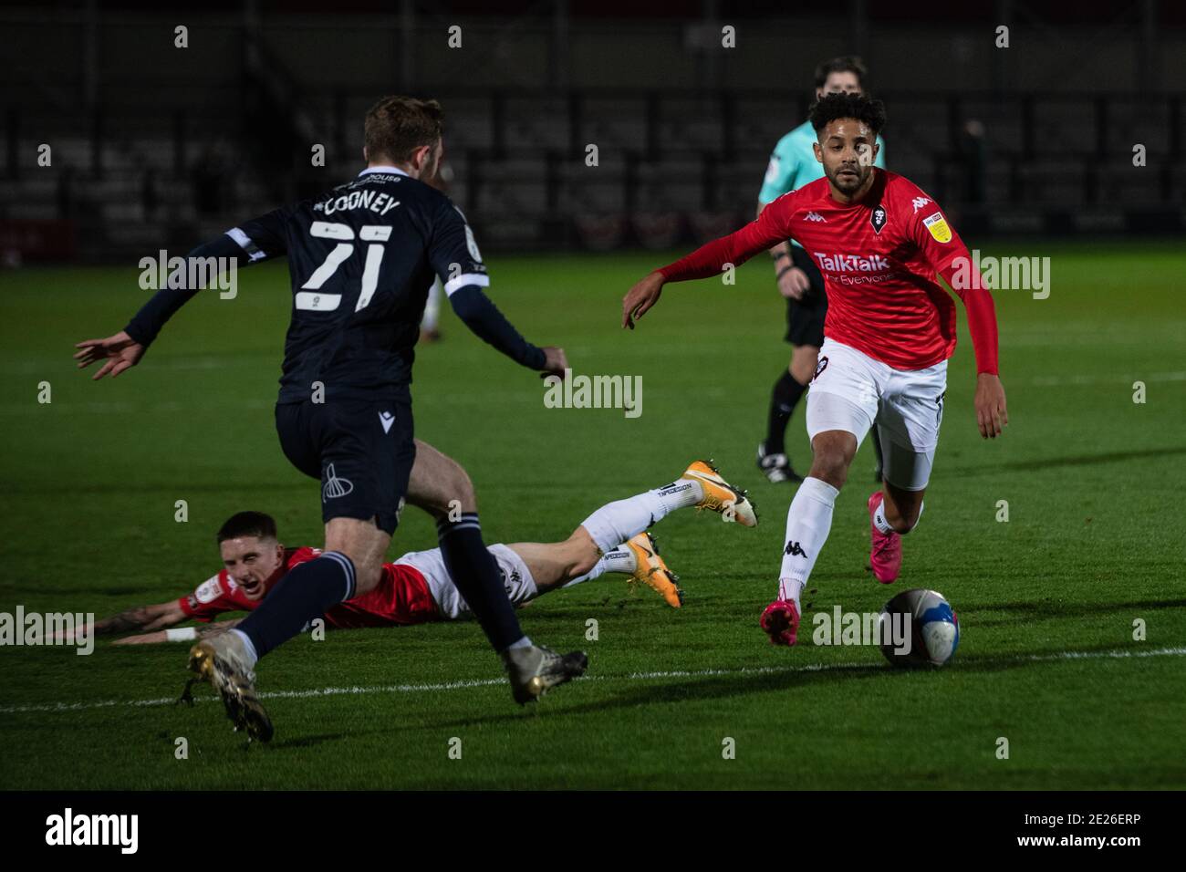 Bruno Andrade, calciatore portoghese che gioca come un forward per il club della Lega due Salford City. Foto Stock