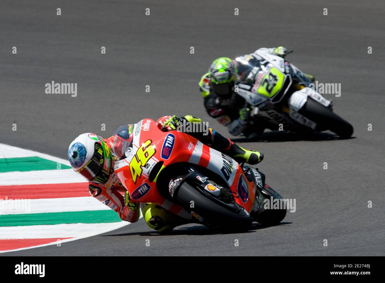 Il pilota italiano del MotoGP Valentino Rossi della Ducati durante il Gran Premio d'Italia del MotoGP del Mugello, il 3 luglio 2011. Foto di Malkon/ABACAPRESS.COM Foto Stock
