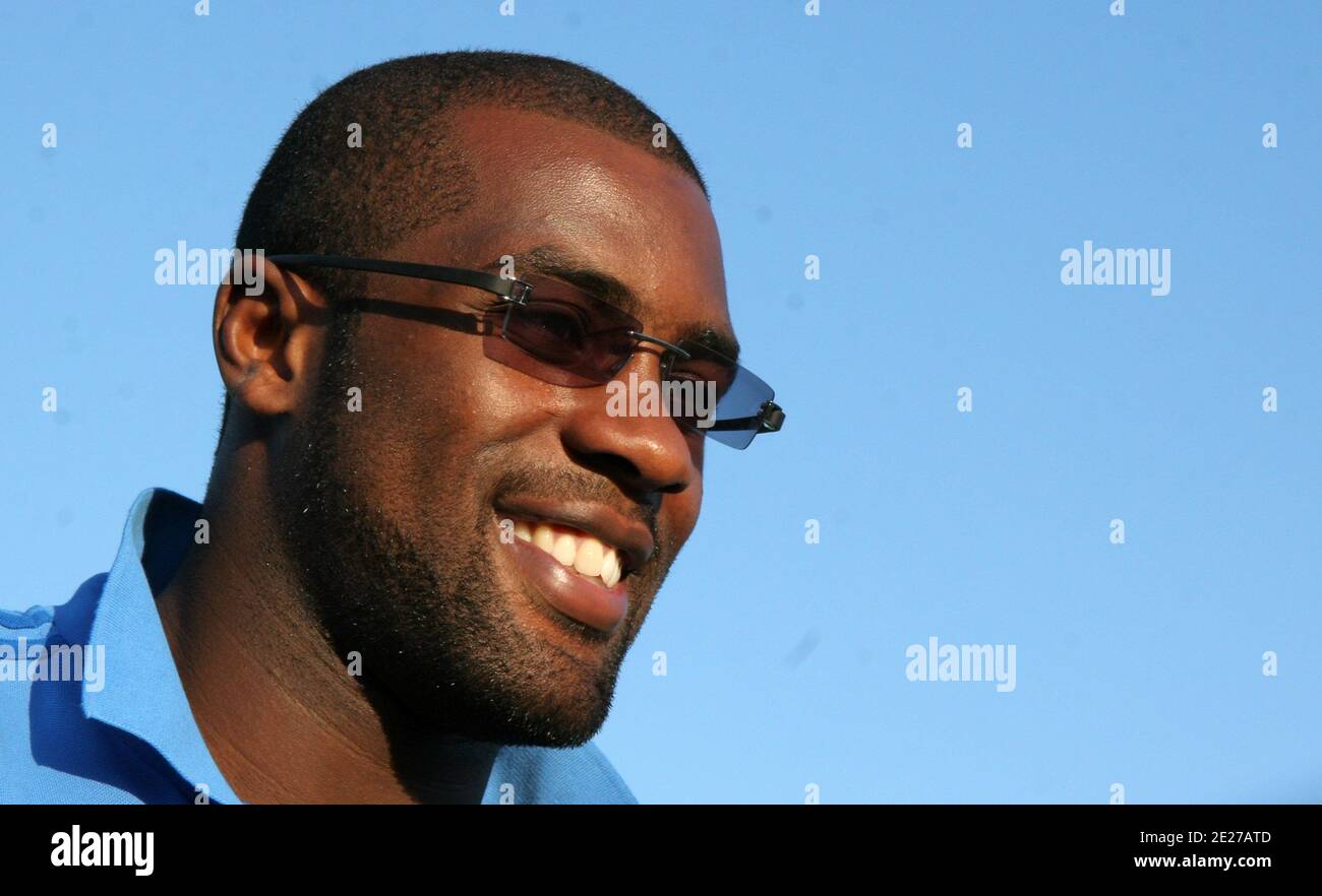 Teddy Riner di Judoka francese dopo la sessione di allenamento della squadra francese di judo. Al Golf Resort Saint Cyprien a Saint-Cyprien, vicino Perpignan, a sud della Francia, l'8 luglio 2011. Foto di Michel Clementz/ABACAPRESS.COM Foto Stock