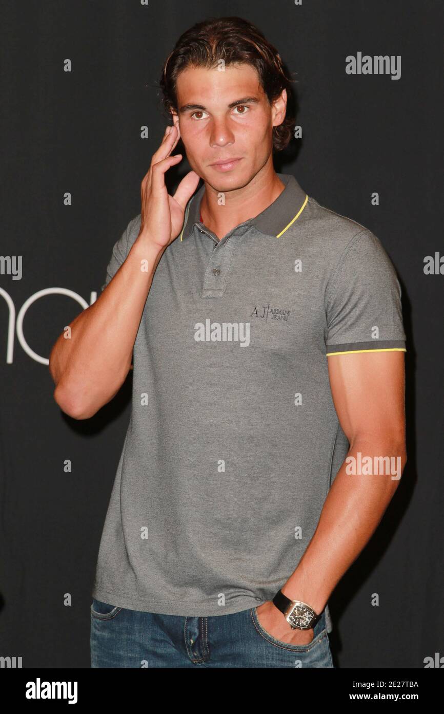 Rafael Nadal rivela la sua nuova campagna pubblicitaria per Armani Jeans in  Macy's Herald Square a New York City, NY, USA il 25 agosto 2011. Foto di  Elizabeth Pantaleo/ABACAPRESS.COM Foto stock -