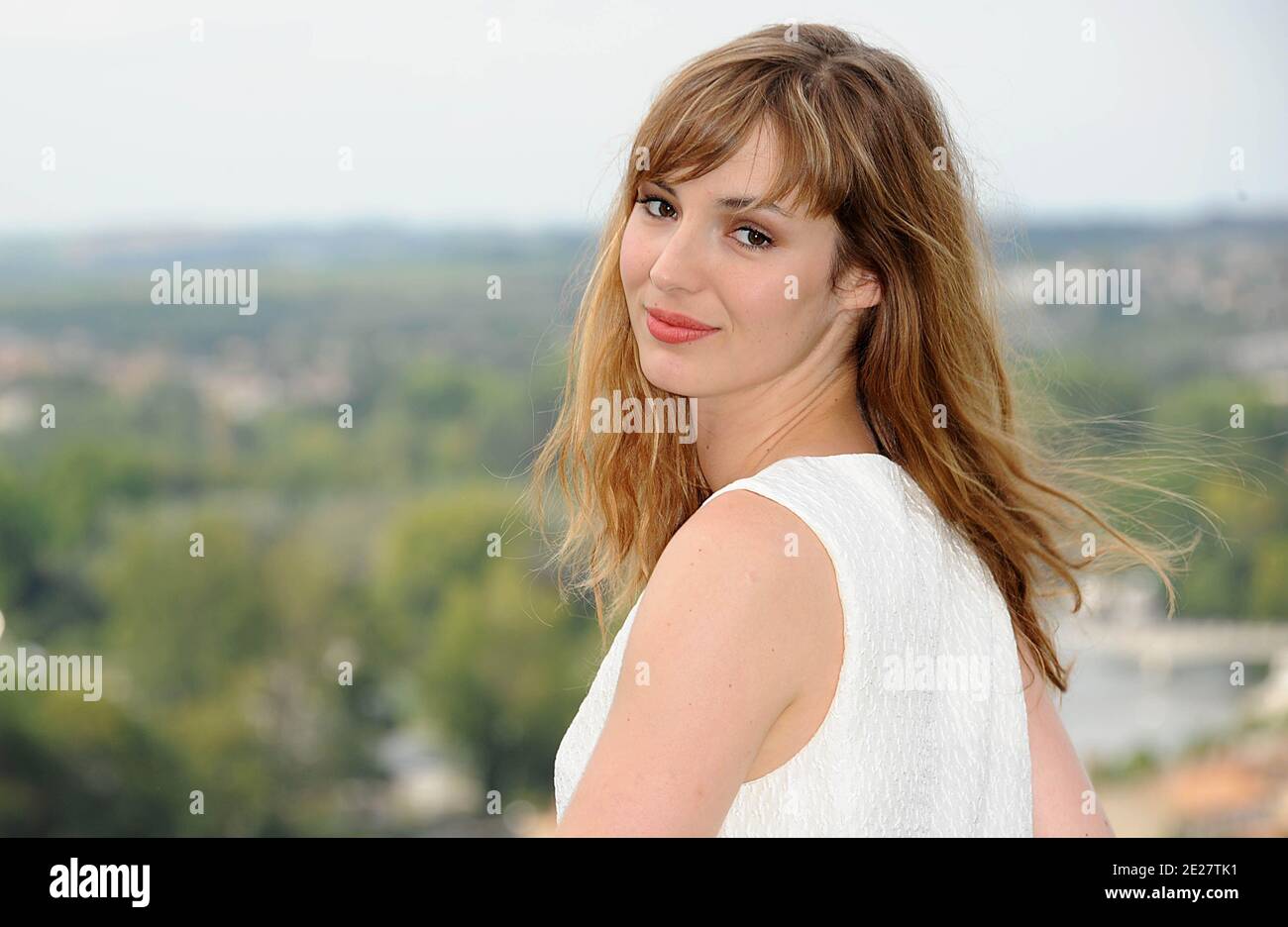 Louise Bourgoin si pone per una fotocellula ' un Heureux evenement' durante il 4 ° Festival Du film Francophone d'Angouleme a Angouleme, Francia il 25 agosto 2011 . Foto di Giancarlo Gorassini/ABACAPRESS.COM Foto Stock