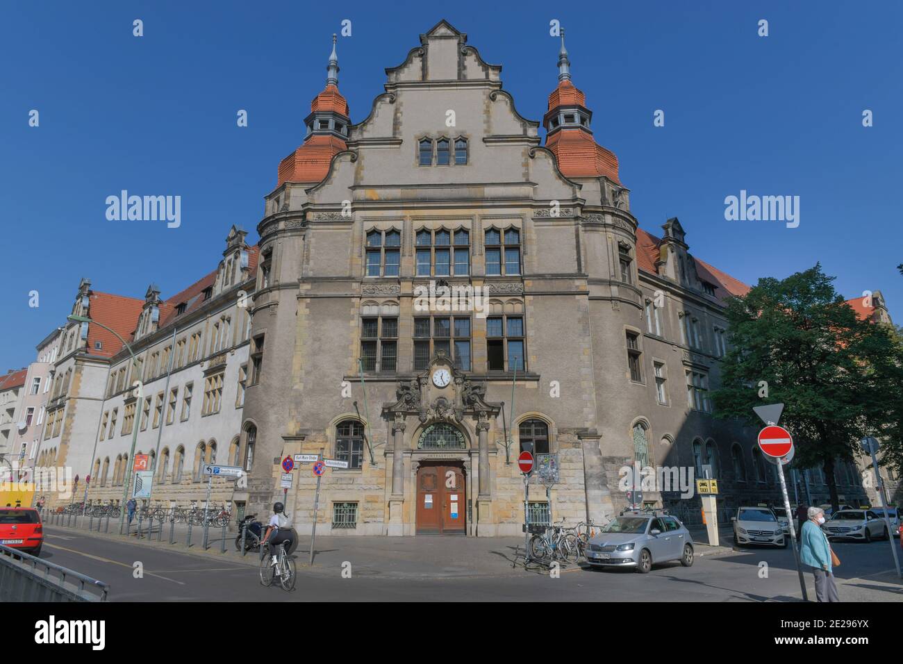 Amtsgericht Neukölln, Karl-Marx-Straße, Neukölln, Berlino, Germania Foto Stock