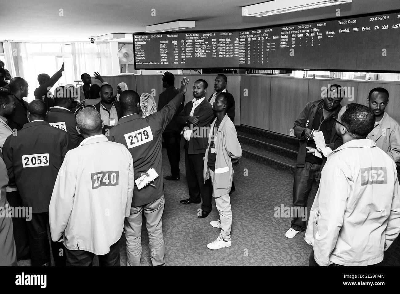 ADDIS ABEBA, ETIOPIA - 05 gennaio 2021: Addis Abeba, Etiopia - 30 2014 gennaio: Interno di un piano di negoziazione di borsa Foto Stock