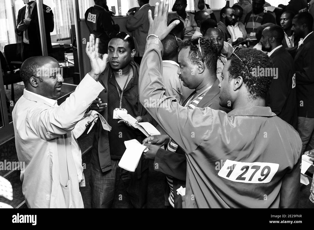 ADDIS ABEBA, ETIOPIA - 05 gennaio 2021: Addis Abeba, Etiopia - 30 2014 gennaio: Interno di un piano di negoziazione di borsa Foto Stock