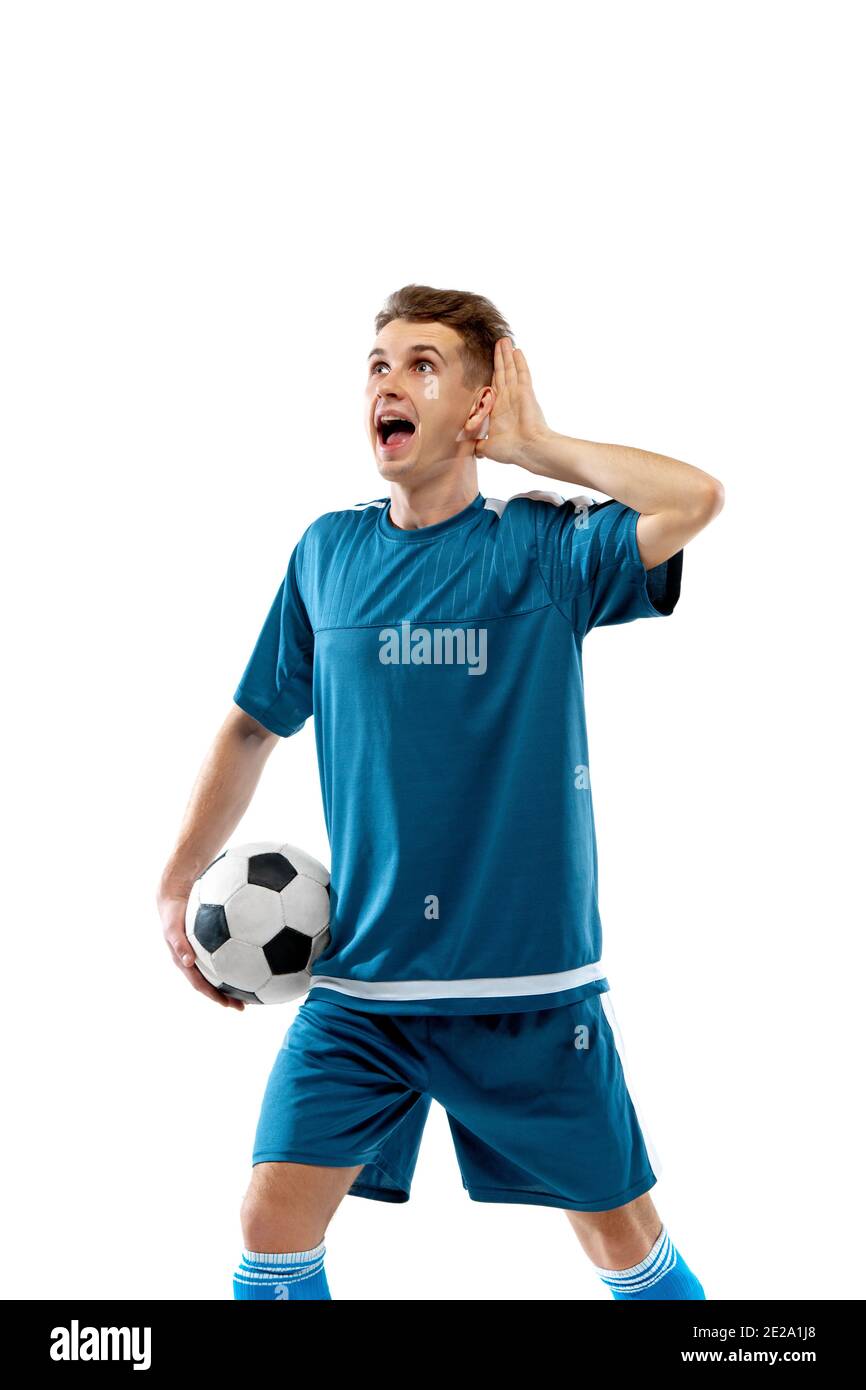 Ispirato. Divertenti emozioni del giocatore di calcio professionista  isolato su sfondo bianco studio. Emozione nel gioco, emozioni umane,  espressione facciale e passione con il concetto di sport Foto stock - Alamy