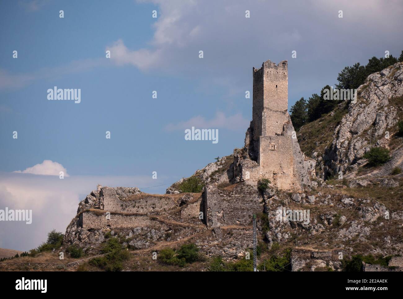 Torre di Pescina, Parco Naturale Regionale Sirente Velino, Italia, Abruzzo, Pescina Foto Stock