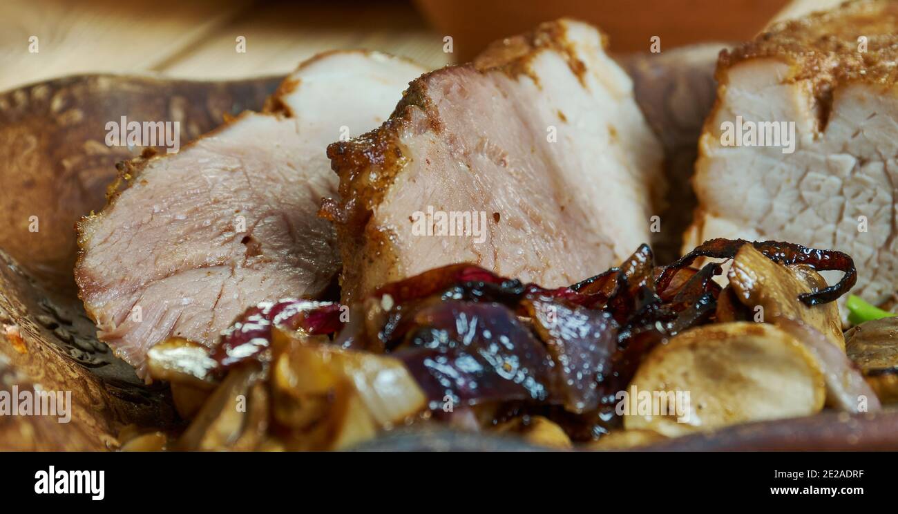 Arista alla fiorentina, lombo di maiale arrosto alla spiagga fiorentina, piatti tipici della cucina toscana Foto Stock