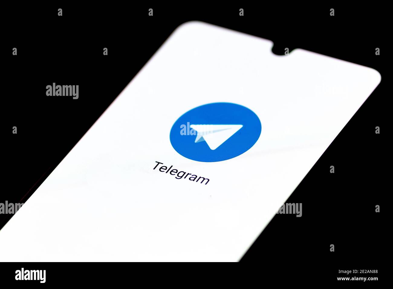 Applicazione telegramma, visualizzata sullo schermo di uno smartphone Foto Stock