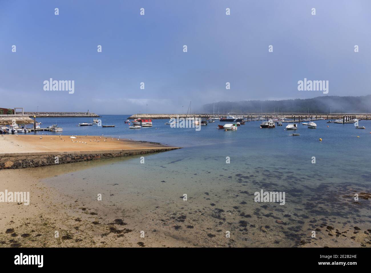 Porto di pesca di Muxia, la Coruña, Galizia, Spagna Foto Stock