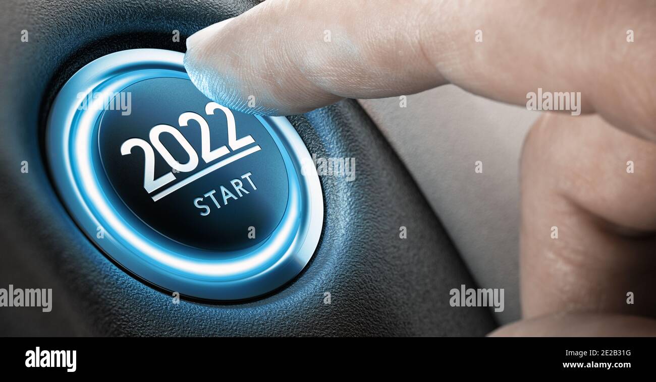 Premere il tasto di accensione di una vettura con il testo 2022 START. Anno  duemila e ventidue concetto. Immagine composita tra un fotogr. Mano Foto  stock - Alamy