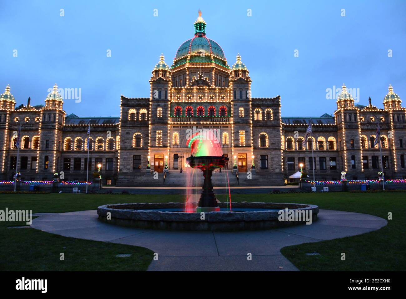 Parlamento edifici a Victoria BC, Canada al tempo di Natale in città. Foto Stock